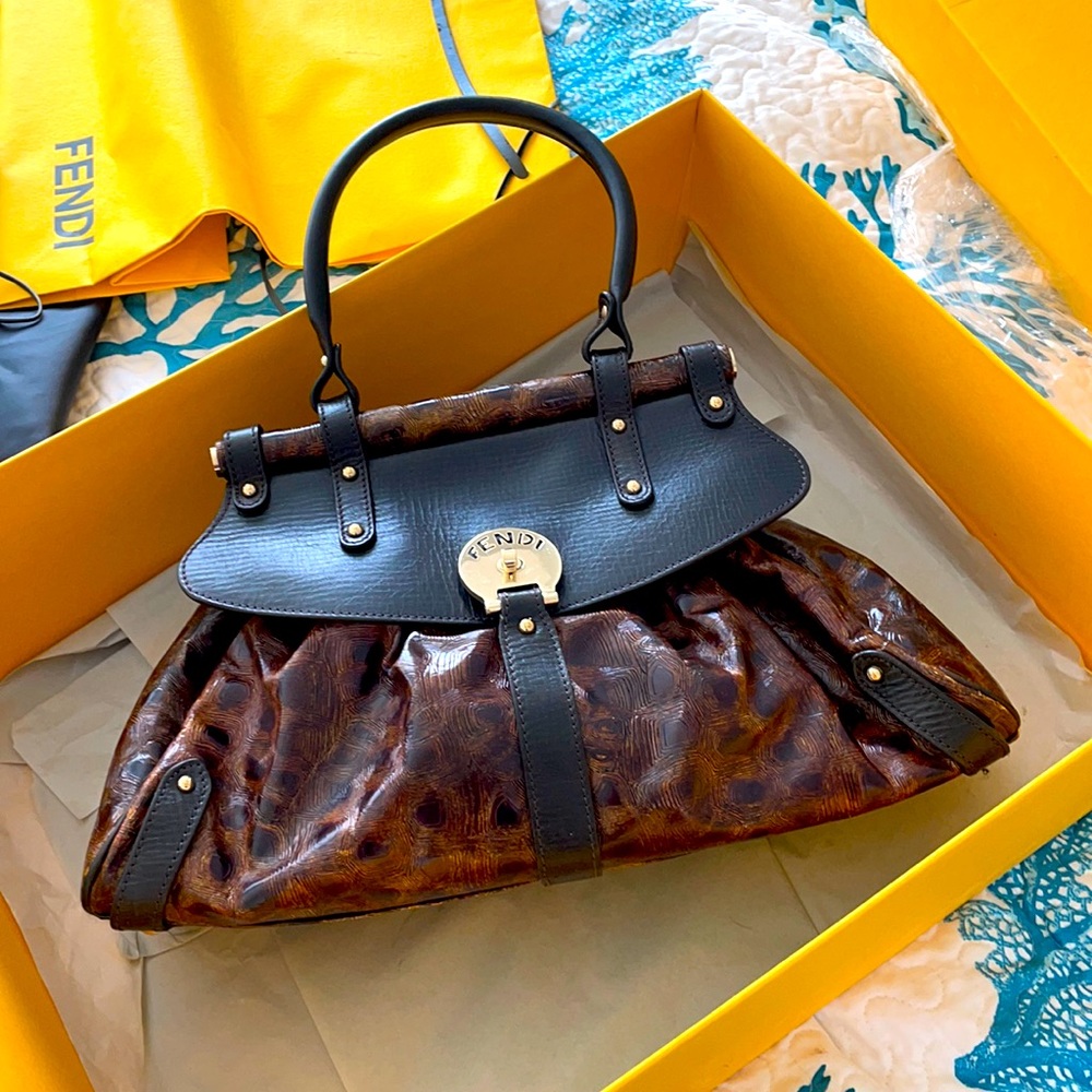 🌺🌸 FENDI Pristine Bag 🌸🌺